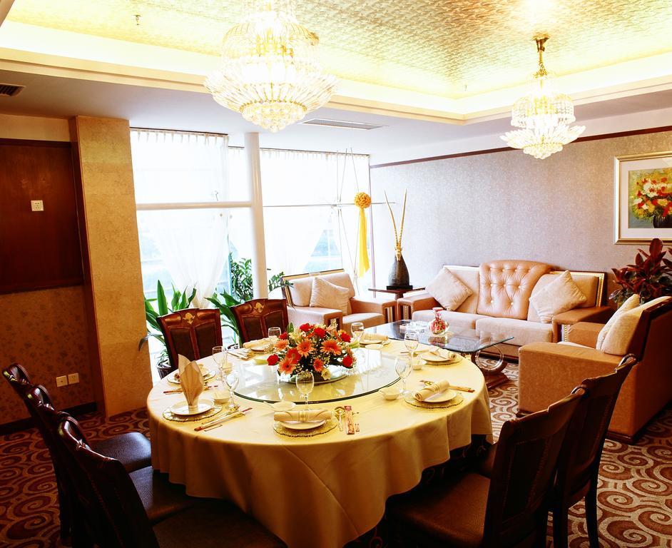 Foshan Golden City Hotel Экстерьер фото